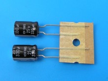 Elektrolytický kondenzátor 330uF 25V 85°C Nippon SMG