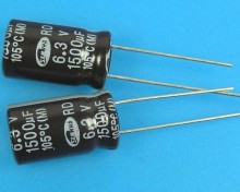 Elektrolytický kondenzátor 1500uF 6,3V 105°C Samwha RD