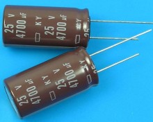 Elektrolytický kondenzátor 4700uF 25V 105°C s nízkým ESR a dlouhou životností