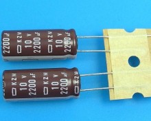 Elektrolytický kondenzátor 2200uF 10V 105°C Nippon KZM low ESR