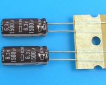 Elektrolytický kondenzátor 1500uF 6,3V 105°C Nippon KZM low ESR